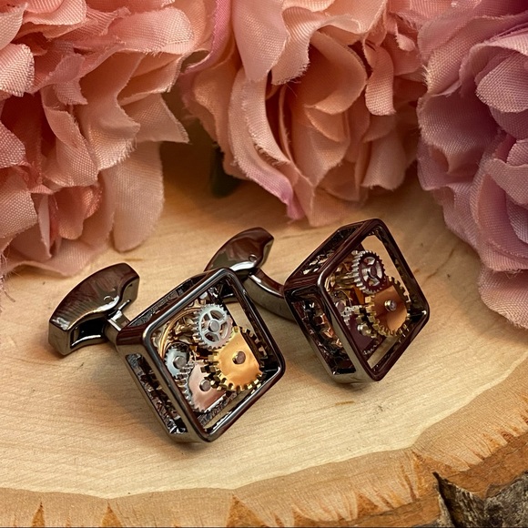 Steampunk Square Open Face Gunmetal Clock Gears Cufflinks - Picture 13 of 17